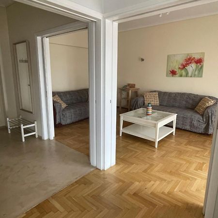 Cozy Apartment Near Metro-Athens View Bagian luar foto