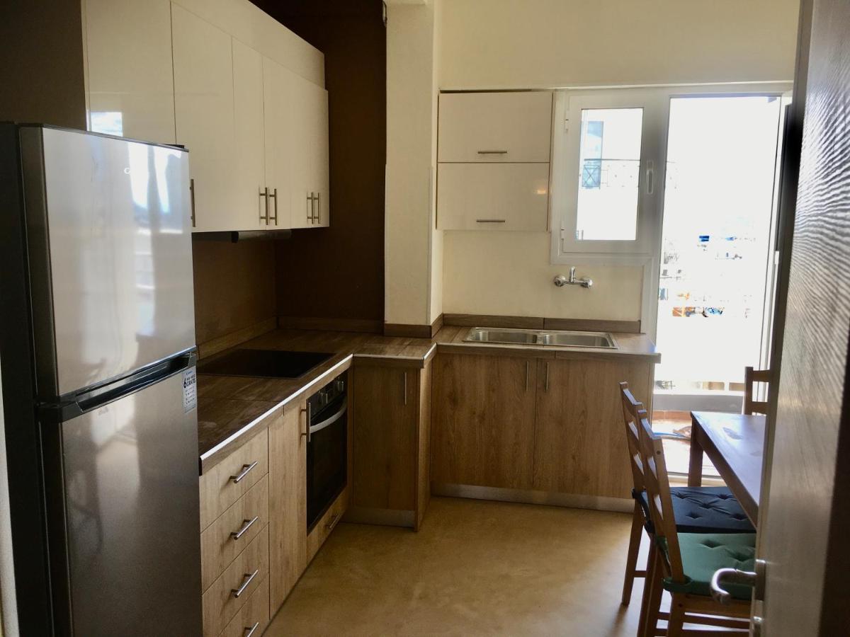 Cozy Apartment Near Metro-Athens View Bagian luar foto