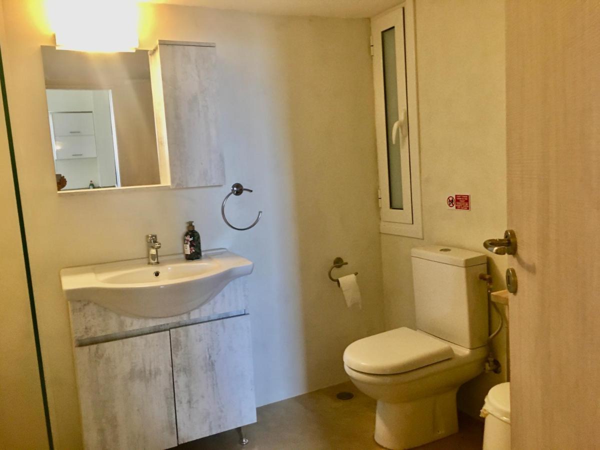 Cozy Apartment Near Metro-Athens View Bagian luar foto