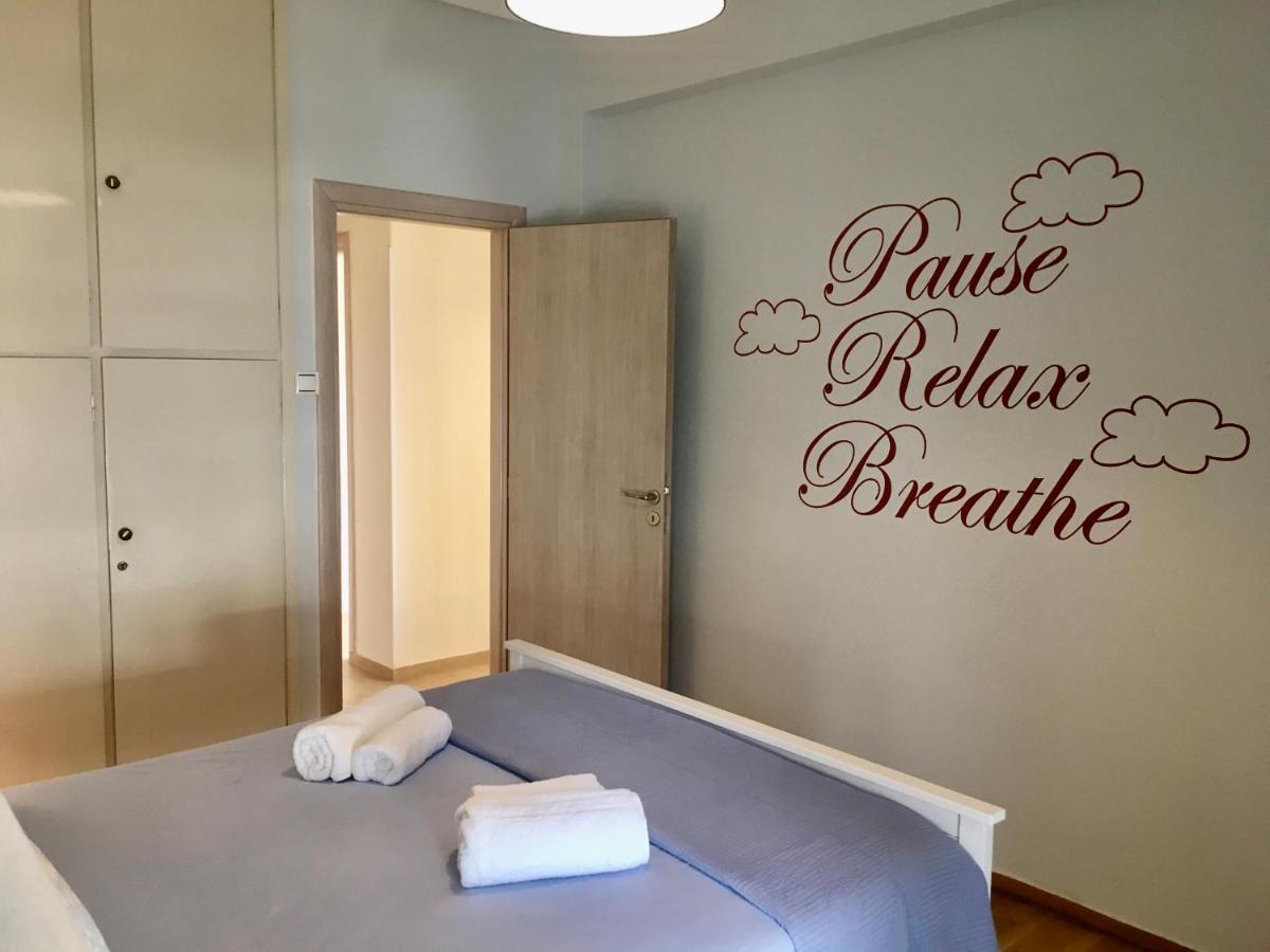 Cozy Apartment Near Metro-Athens View Bagian luar foto